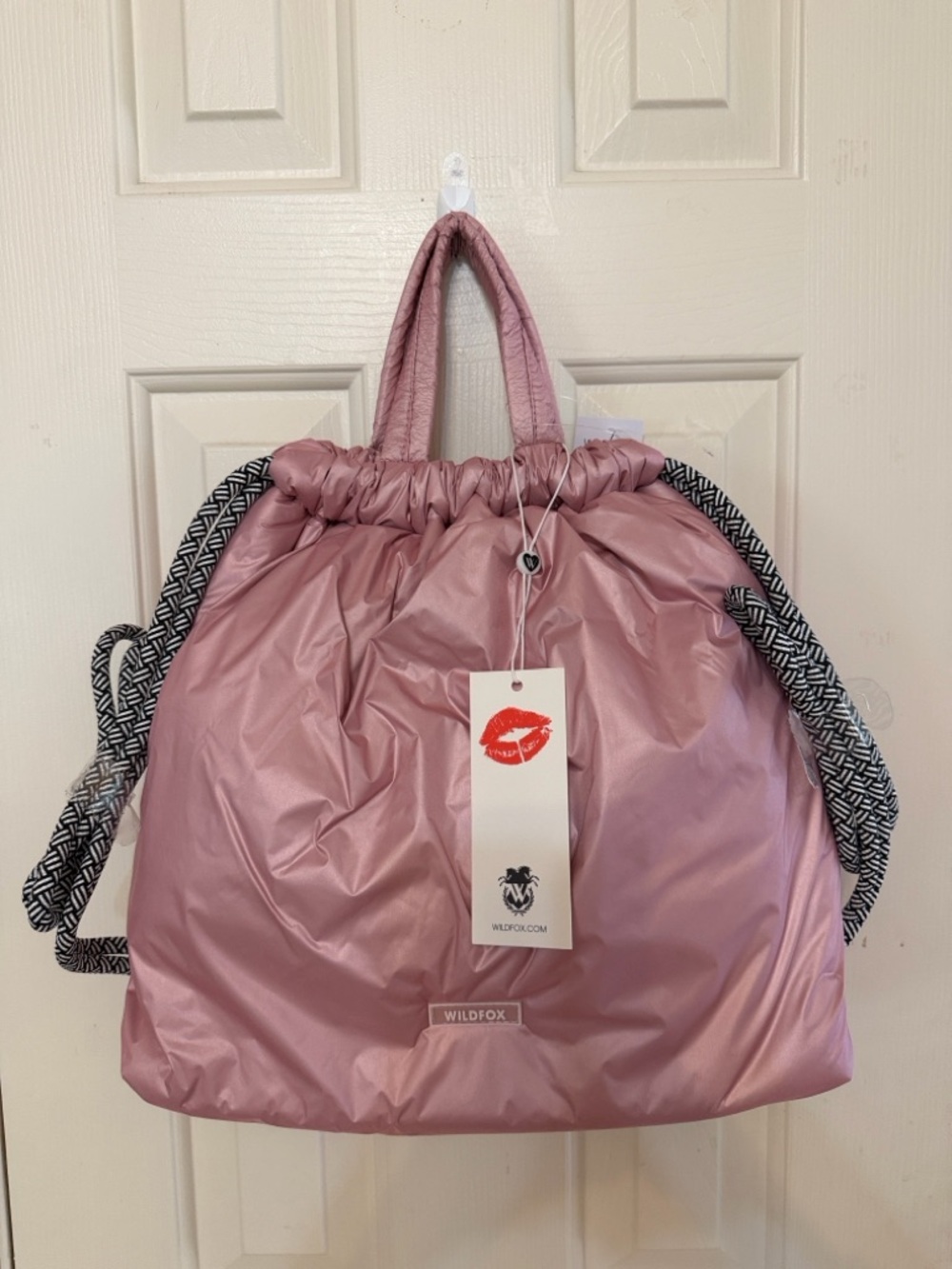 🎀 Wildfox Rose Clair Light  Pink Drawstring Tote Backpack 🎀 NWT 🎀 - Picture 3 of 16